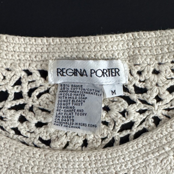 Regina Porter Elegant Cream Crochet Women's top - Picture 2 of 3